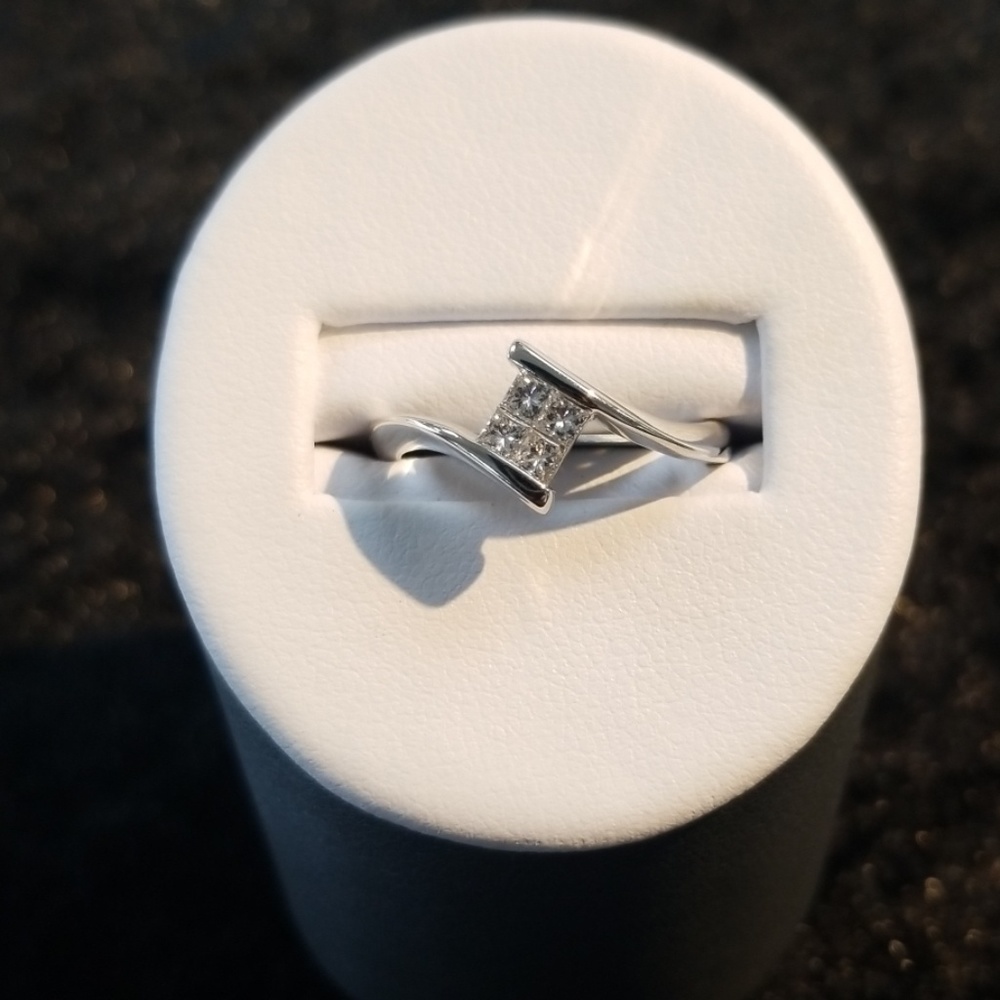 14k 1/4 ctw
